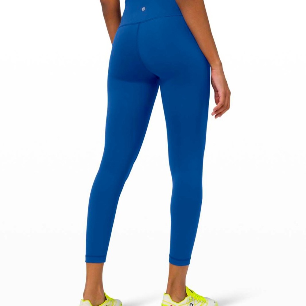 Lululemon Wunder Train size 6 regatta blue 25”
